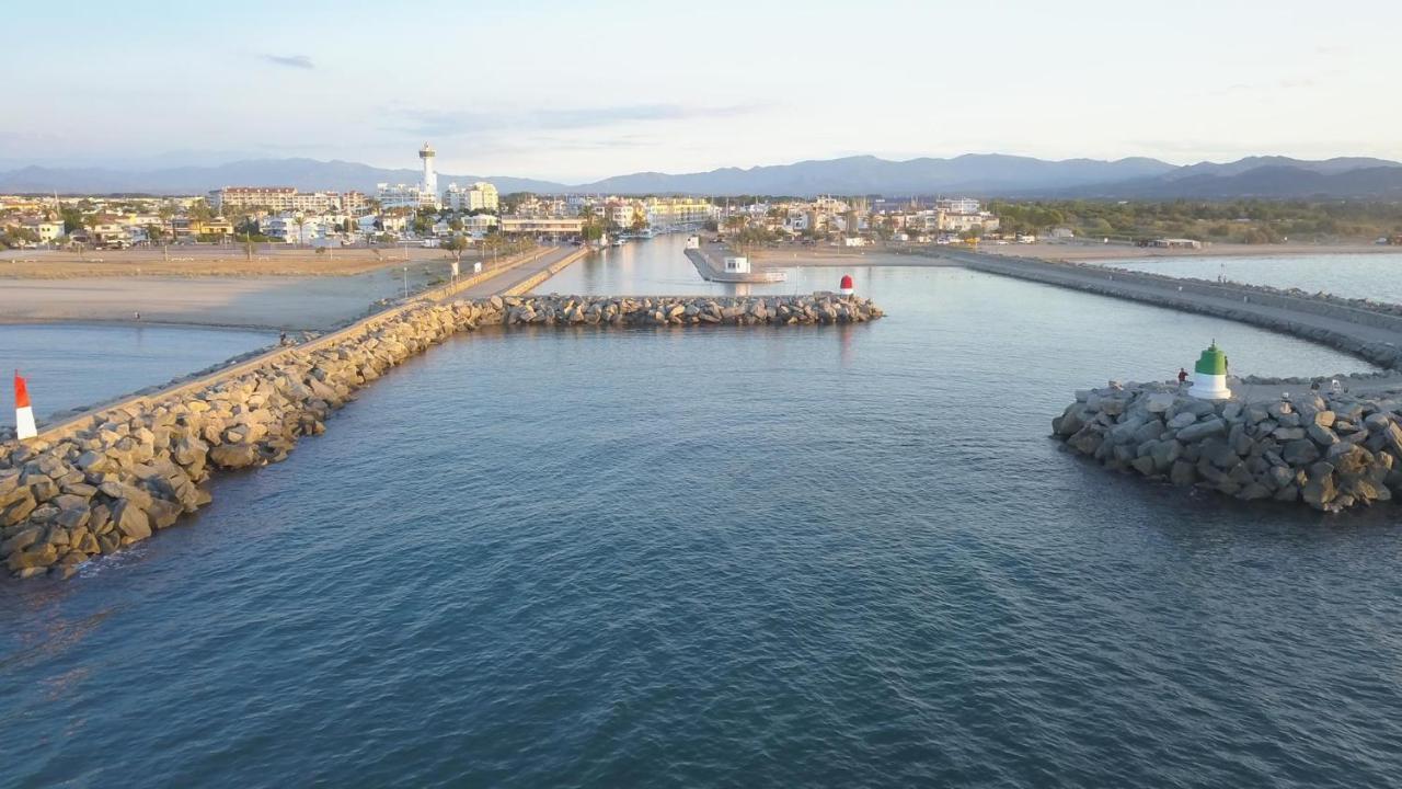 Holidays P16 - Hidromasaje Empuriabrava Bagian luar foto